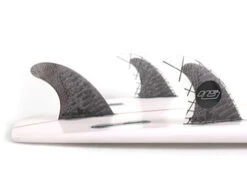 FCS II HAYDEN SHAPES PC CARBON LARGE TRI (FHSL-CC01-LG-TS-R) 9 FCS II HAYDEN SHAPES PC CARBON LARGE TRI (FHSL-CC01-LG-TS-R) -Surf Corner Store FCS II HS PC CARBON LARGE TRI S 2 35843.1630602481